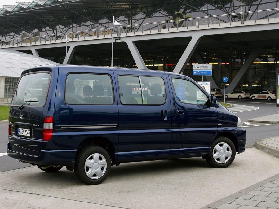  Toyota Hiace 2006 года  (фото 16 из 27)